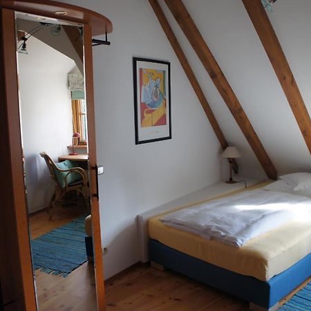 Hotel Schwarzer Adler Erlangen Quarto foto
